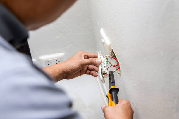 Best Circuit Breaker Repair  in Everman, TX